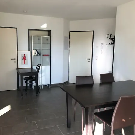 Johanna Scheiterbauer 3b Eicheleweg Apartment